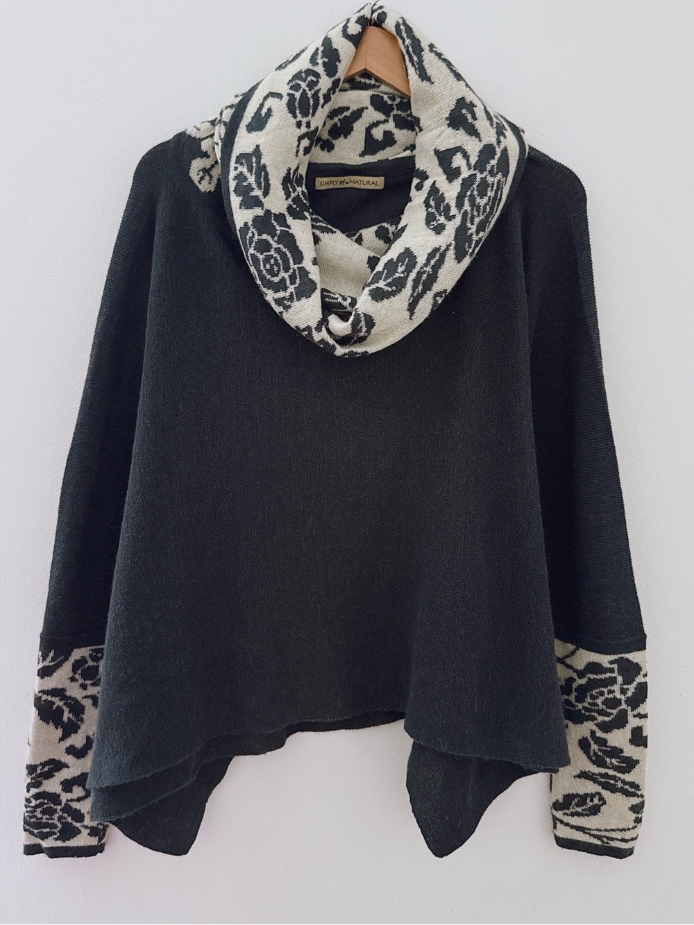 Simply Natural 100% Baby Alpaca Sweater Bohemian Relaxed Fit Cowl Neck Hood Gray